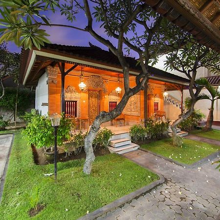 Surya Tropical Kuta Hotel Kuta  Ngoại thất bức ảnh