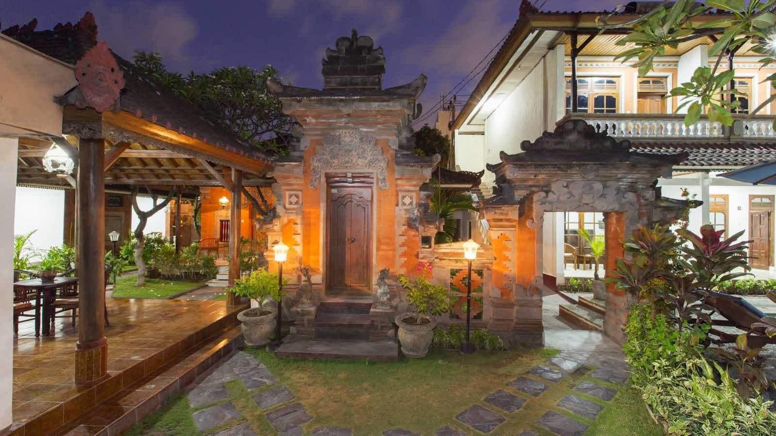 Surya Tropical Kuta Hotel Kuta  Ngoại thất bức ảnh